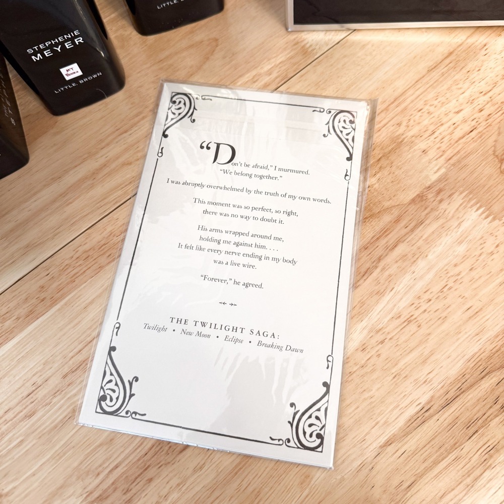 Twilight Saga: 4 Book Box Set Hardcover by Stephenie Meyer